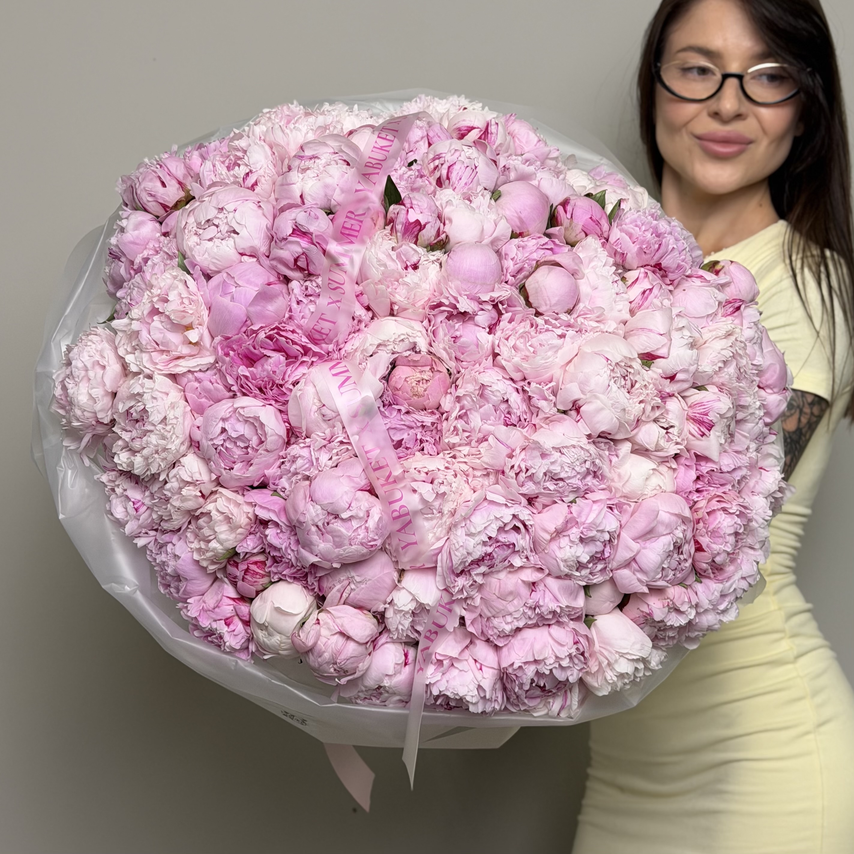WOW букет из 101 итальянского пиона