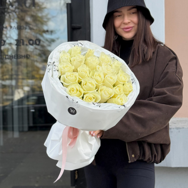Монобукет из 21 белой голландской розы