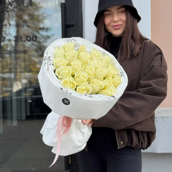 Монобукет из 21 белой голландской розы