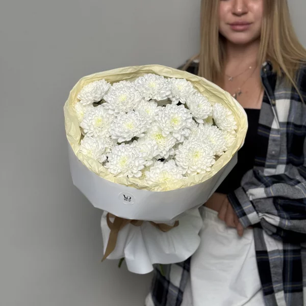 Самый стойкий моно букет из кустовой хризантемы