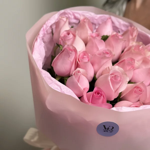 Монобукет из 21 голландской розовой розы