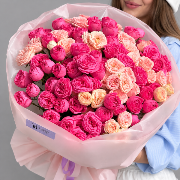 Микс букет из 25 кустовых пионовидных роз