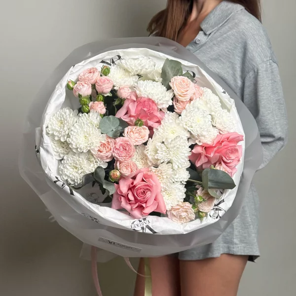 Нежный букет в бело-розовой цветовой гамме